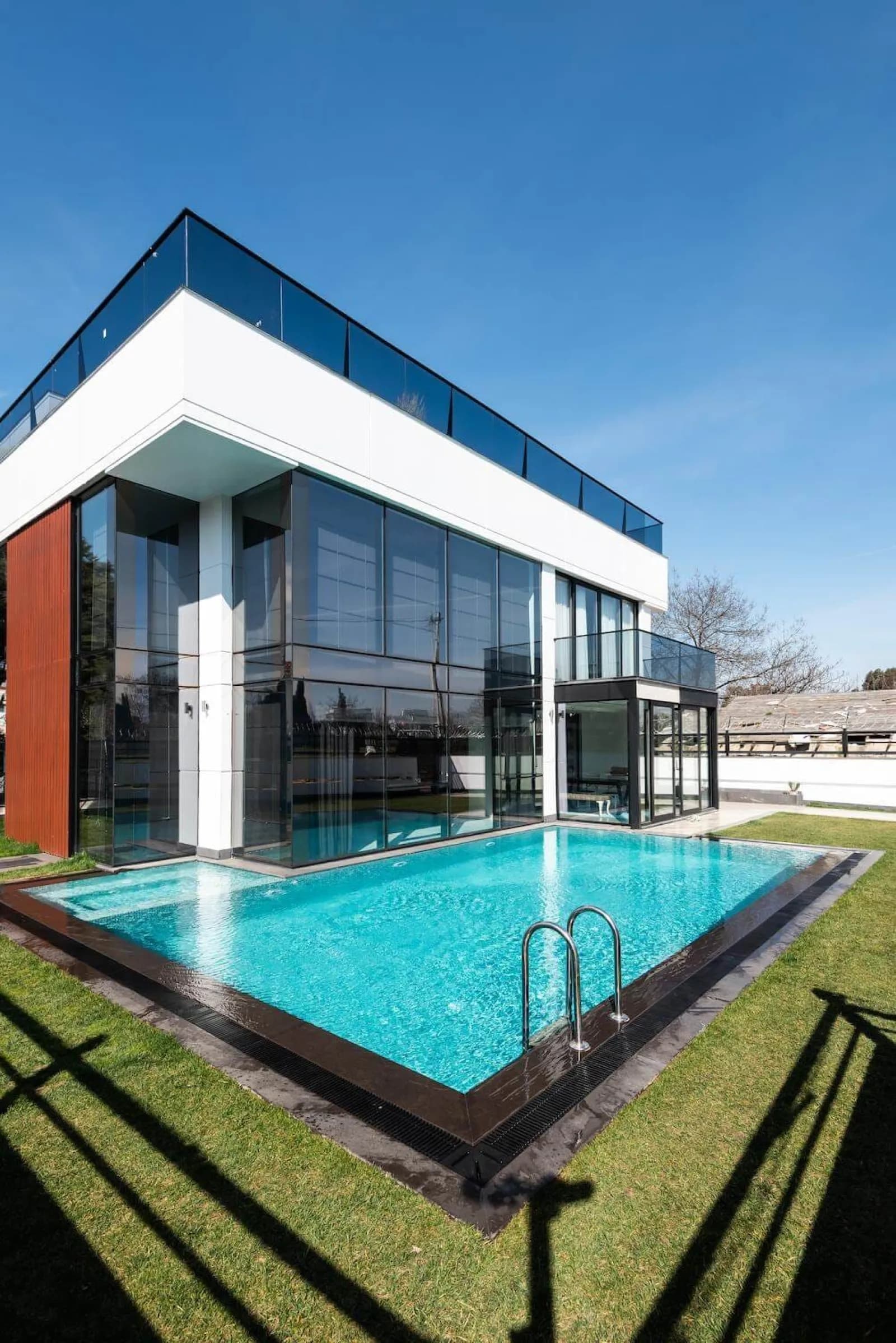 Cam Cepheli Modern Villa — 3