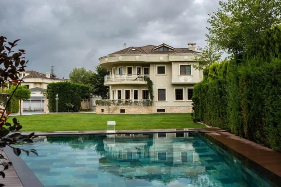 Kemerburgaz Villa — 1