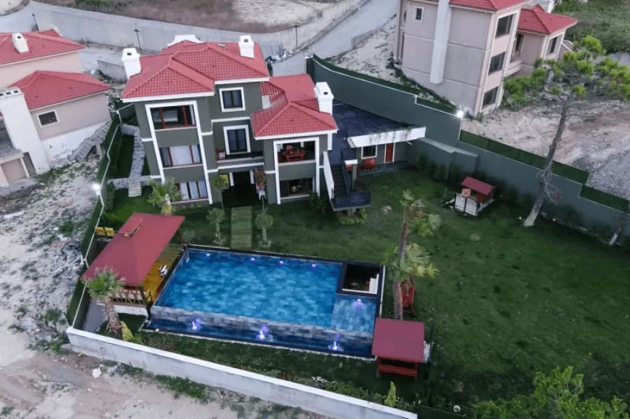 İkiz Villa Havuzları — 1