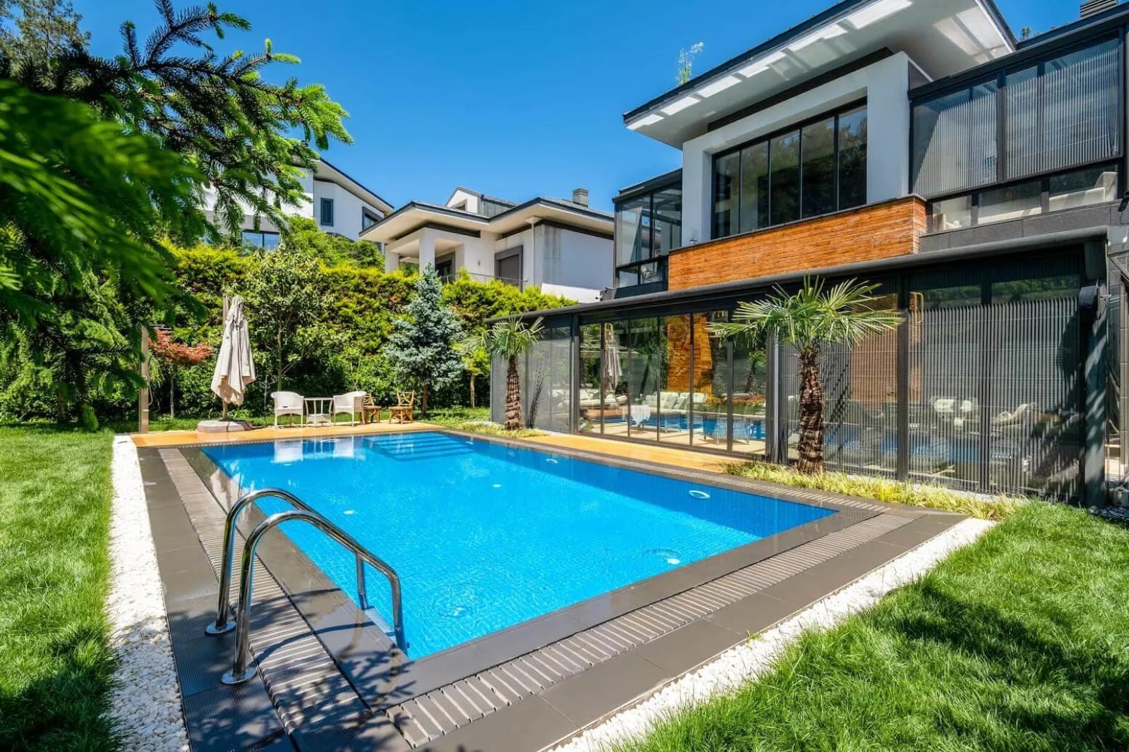 Kış Bahçeli Villa Havuzu — 6